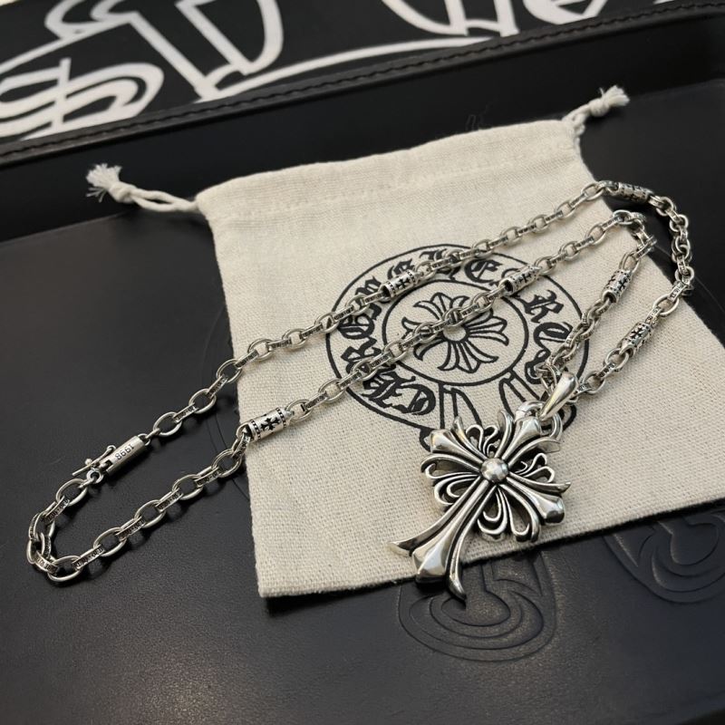 Ch*0me He**ts necklaces